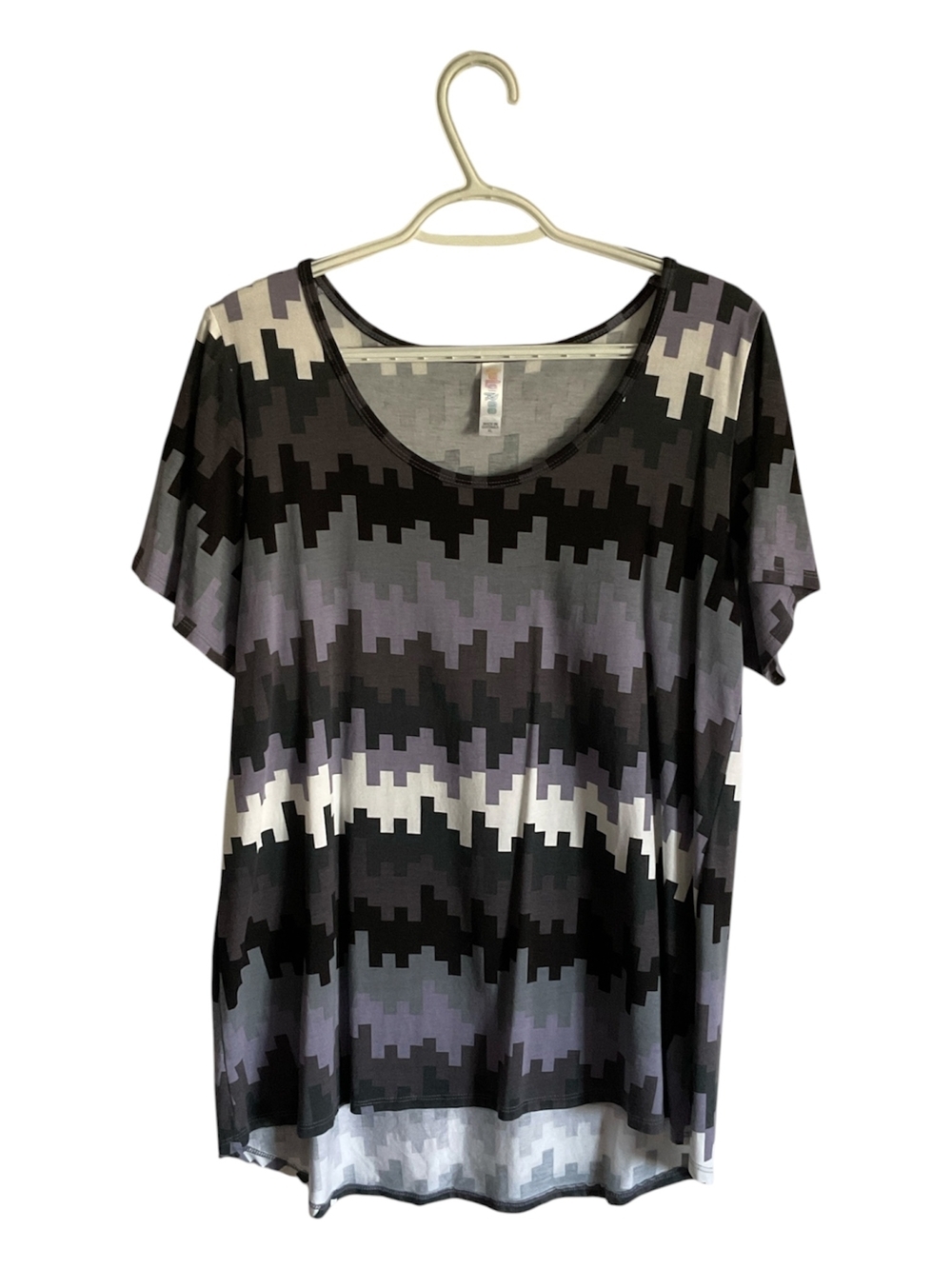 LuLaRoe Classic Shirt Tee in Black, Gray & Lavender XL - Picture 2 of 12